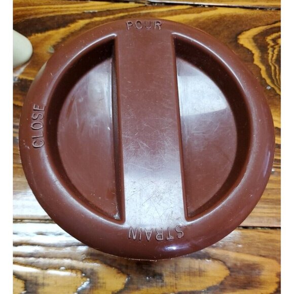 Vintage Montgomery Ward & Co. Tan and Brown 2 Quart Pitcher Advertising Catalog - Picture 12 of 13